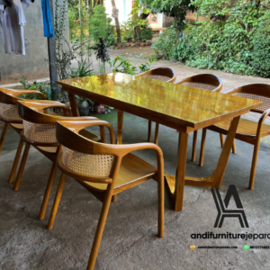 kursi makan kayu jati,kursi makan kayu modern,model kursi makan dari kayu jati,kursi makan jati minimalis,harga kursi makan kayu,harga kursi makan kayu jati,kursi makan jati mewah,kursi makan jepara minimalis
