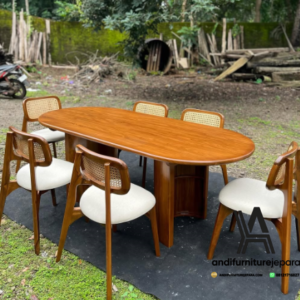 meja makan jati minimalis terbaru